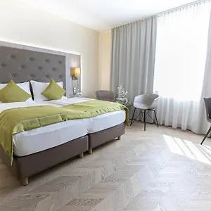 4* Hotel Reinisch - Near Vienna Airport