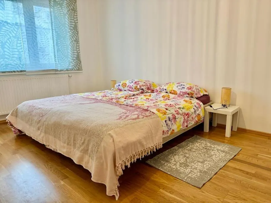 Apartament Happy Home Near Airport With Free Parking Schwechat