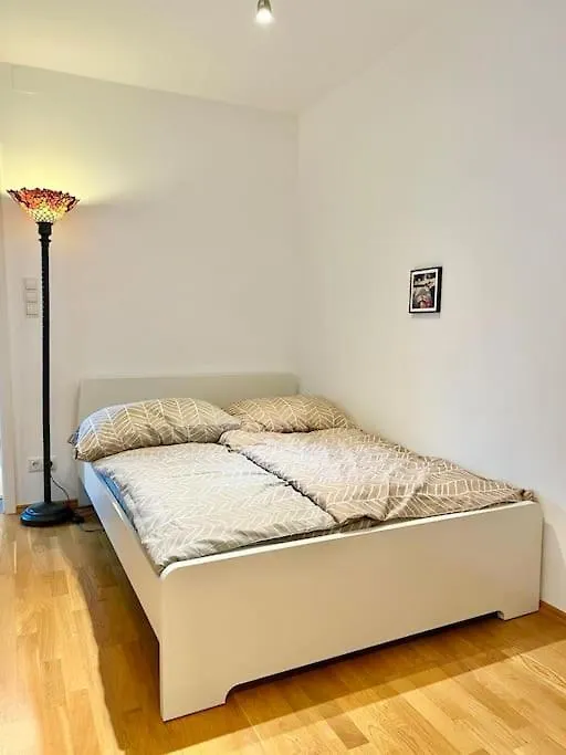 Apartament Happy Home Near Airport With Free Parking Schwechat Austria